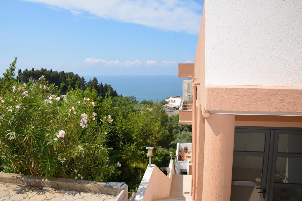 Guest House Evropa 2 Ulcinj Exterior photo