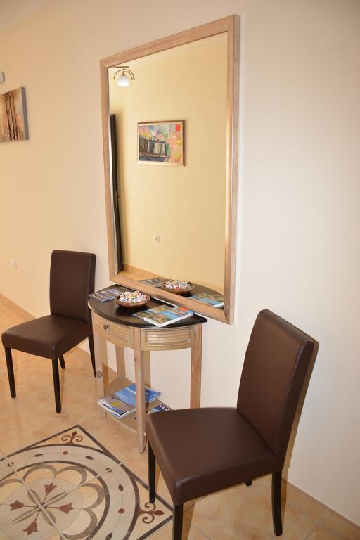 Guest House Evropa 2 Ulcinj Exterior photo