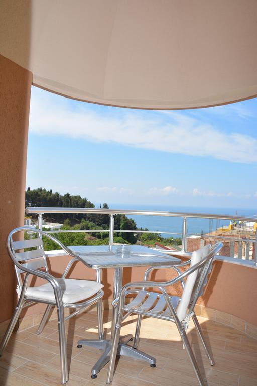Guest House Evropa 2 Ulcinj Exterior photo